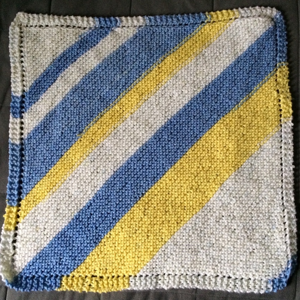 HANDMADE Premiee Knitted Blanket
